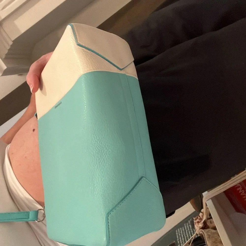 Tiffany & Co Bag - Picture 6 of 8